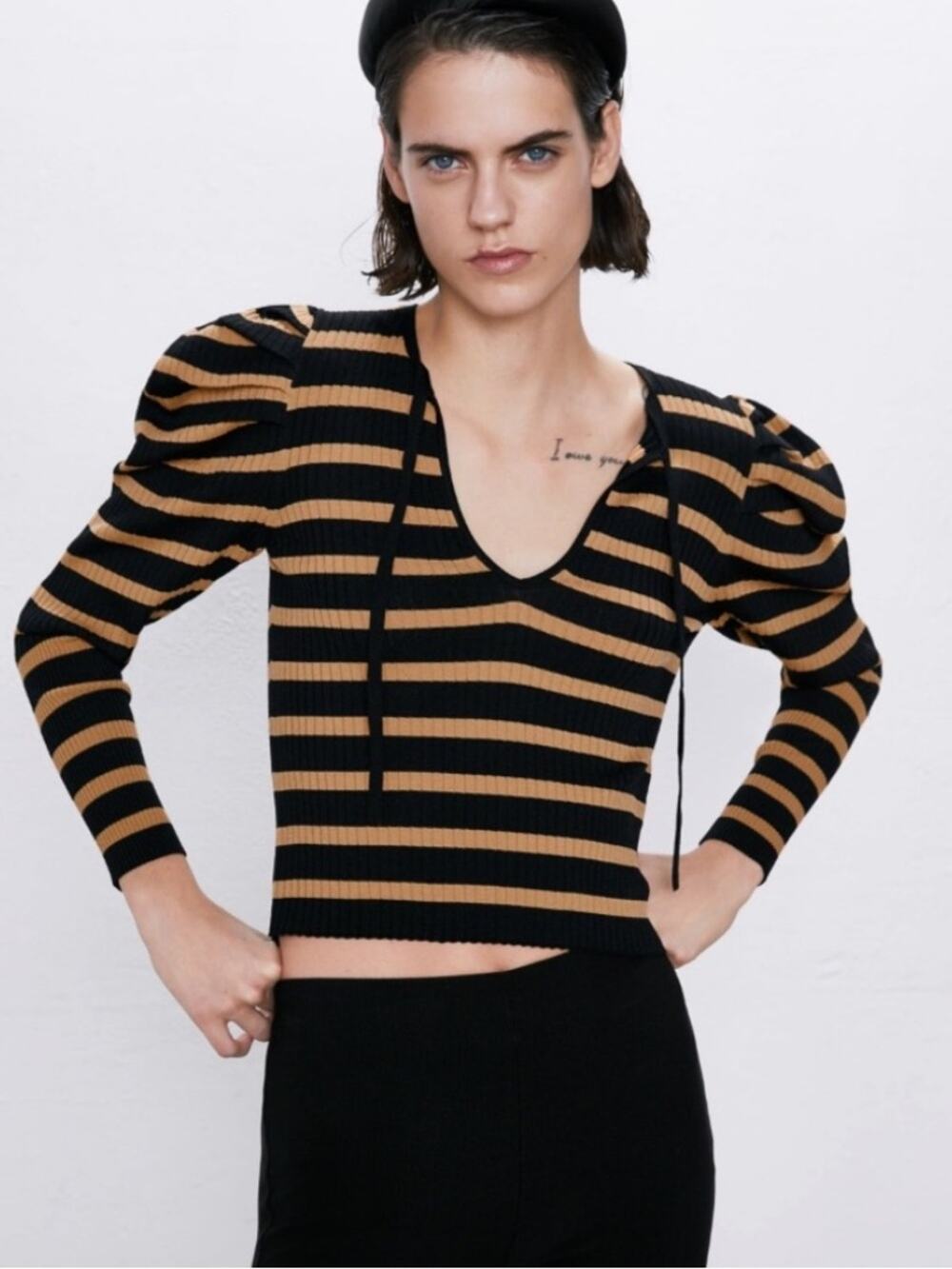 Zara Woman’s Black and Tan Striped Puff-Sleeve Ribbed Knit Top Size L